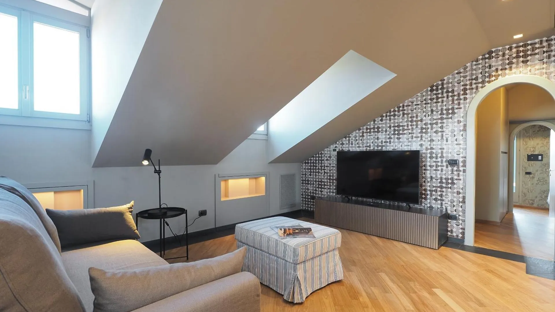 Апартаменты Splendido Attico Con 2 Terrazzi In Brera Милан