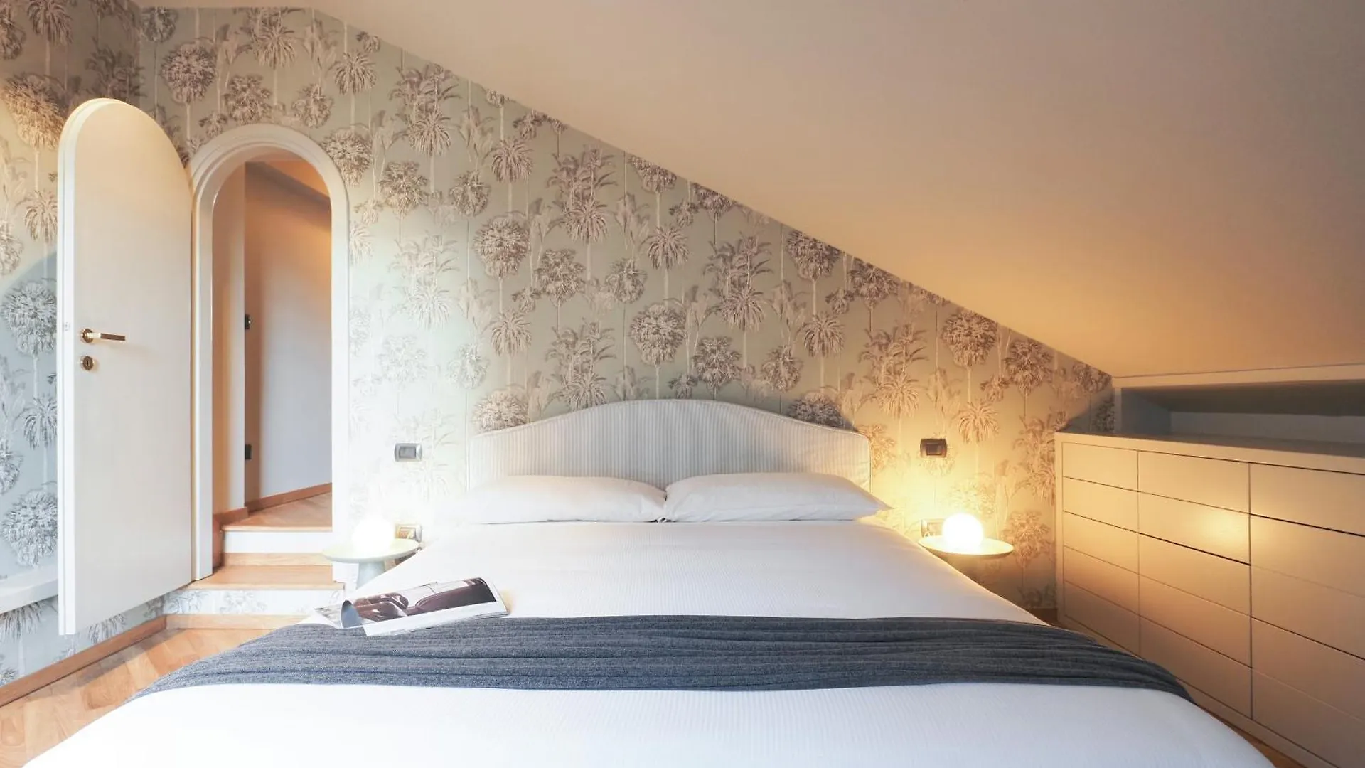 Апартаменты Splendido Attico Con 2 Terrazzi In Brera Милан Италия