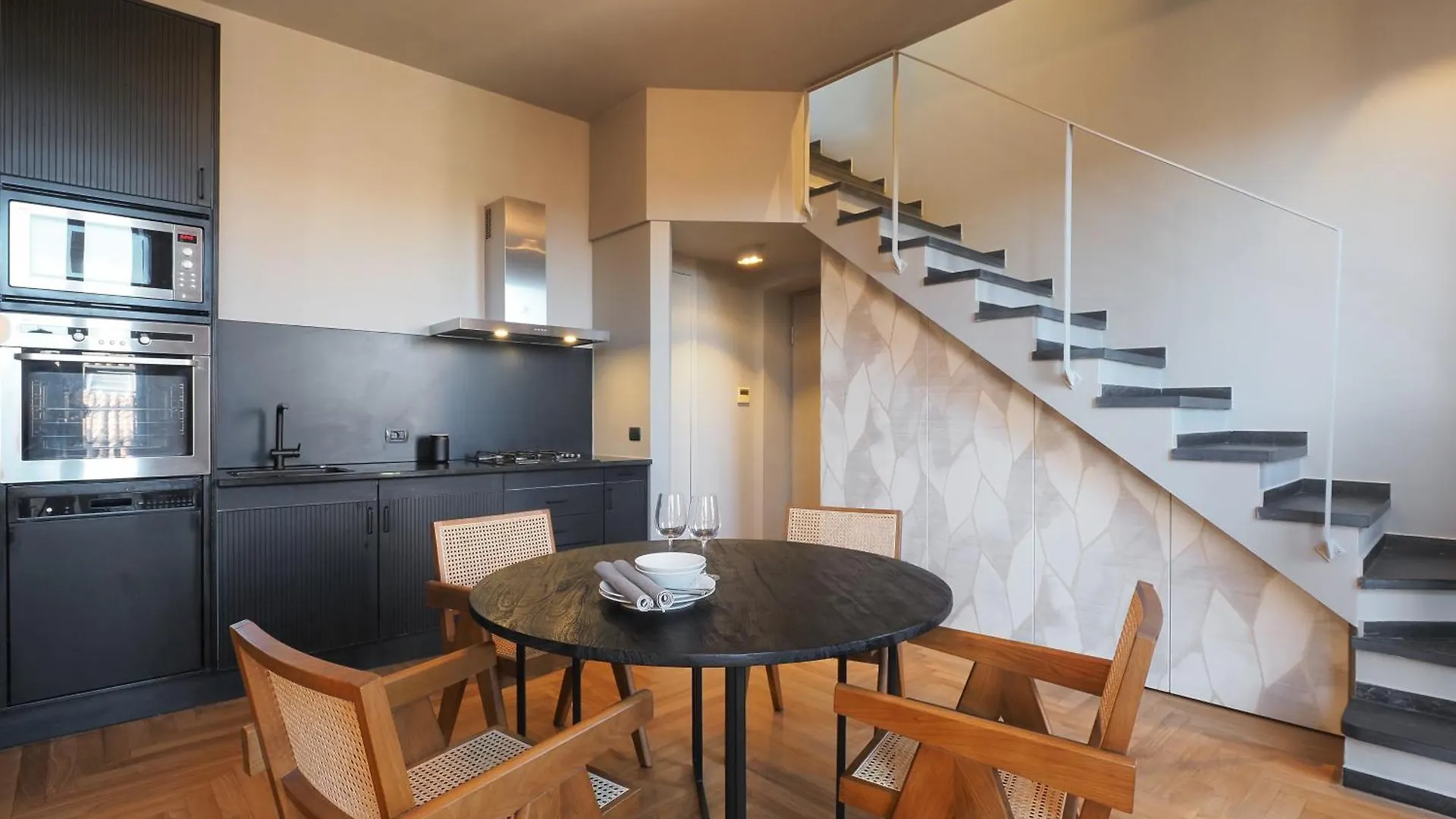 Splendido Attico Con 2 Terrazzi In Brera Apartment Milan
