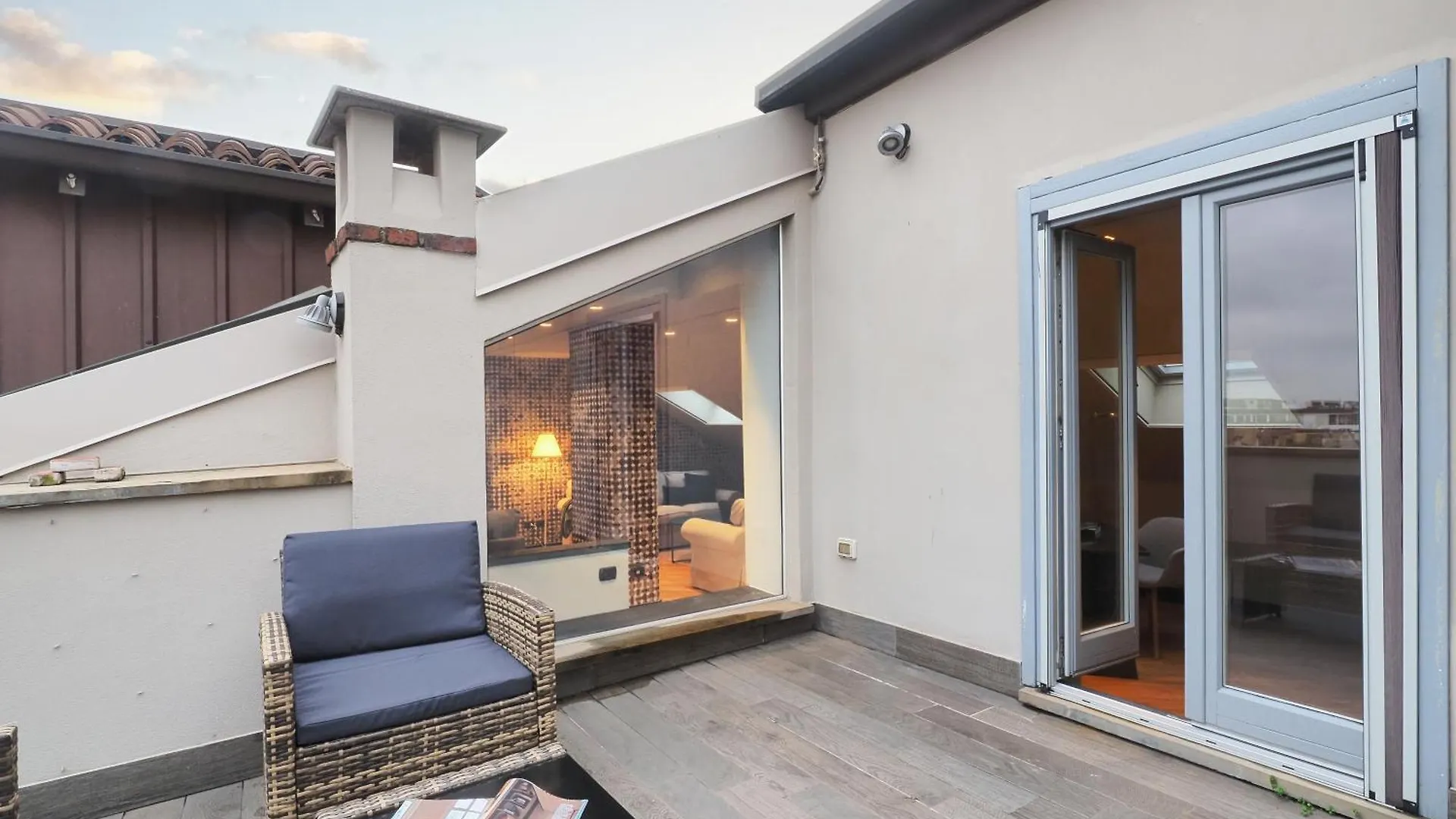 شقة Splendido Attico Con 2 Terrazzi In Brera ميلان